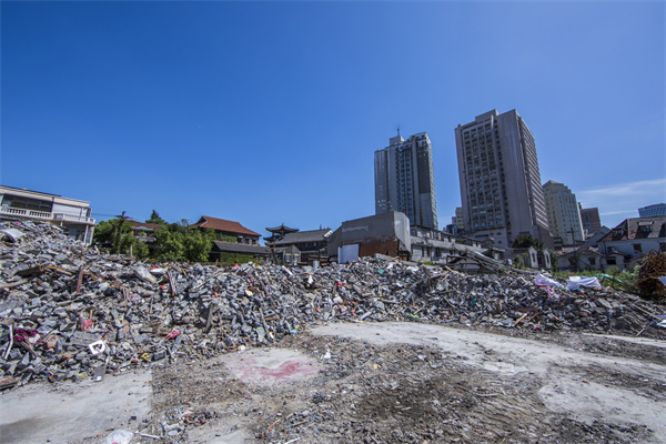 什么是土地征收？特征包括？補償標準是？